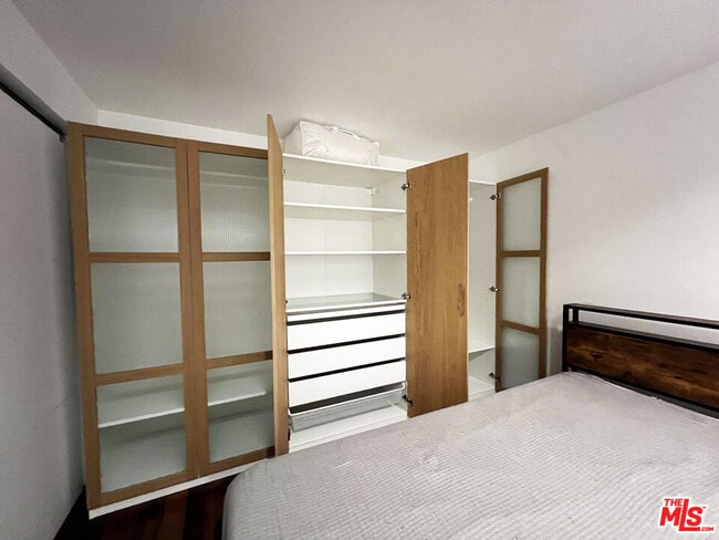 Building Photo - 24 Westminster Ave