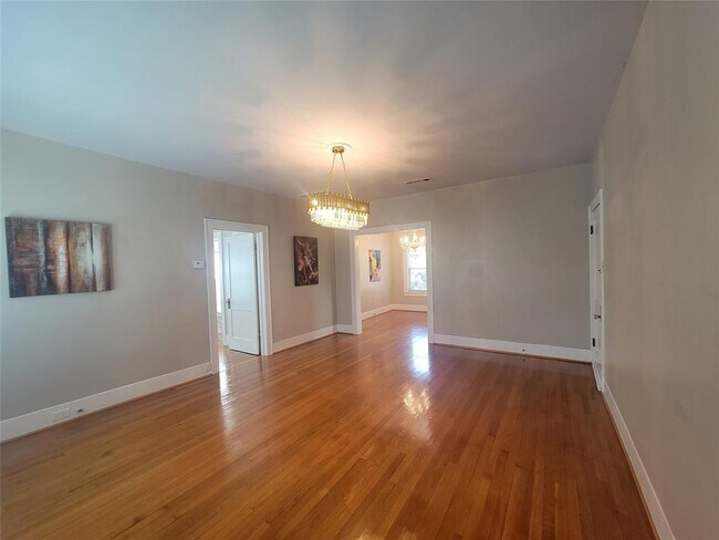 Building Photo - 2406 Huldy St