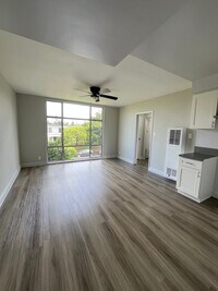 Building Photo - 3800 W 27th St