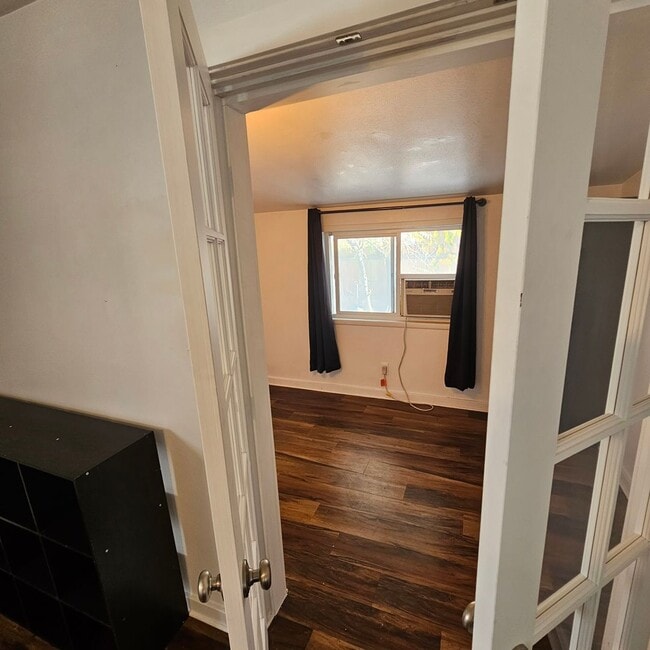 Building Photo - Home For Rent