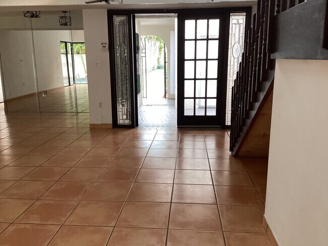 Building Photo - 11727 SW 107th Ln