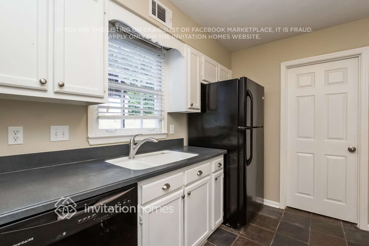 Building Photo - 540 Woodline Ct