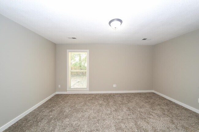 Building Photo - 6800 Cleary Dr