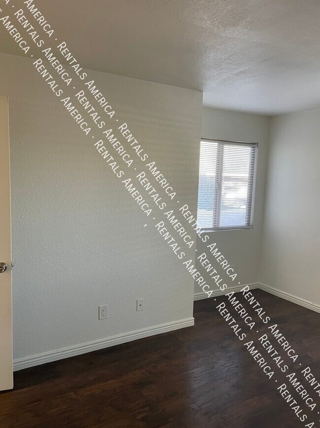 Building Photo - 4354 N 82nd St