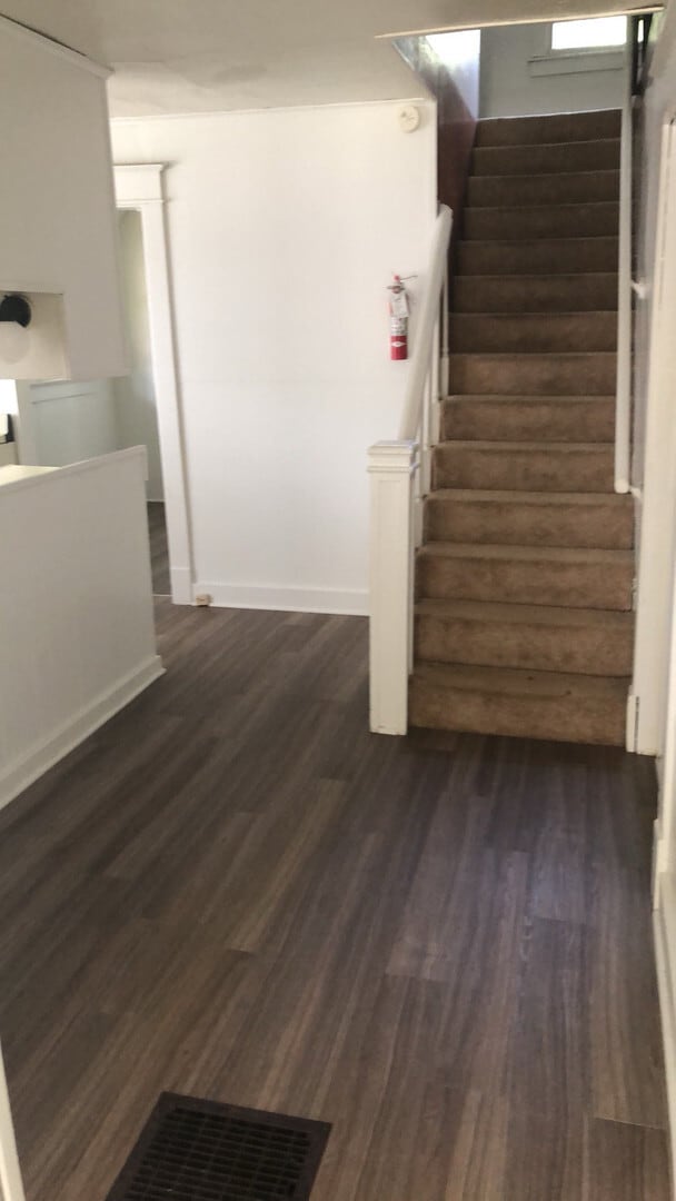 Building Photo - PRICE REDUCTION 4 BDRM Available August, 2026.  Monthly rent $2,700.00