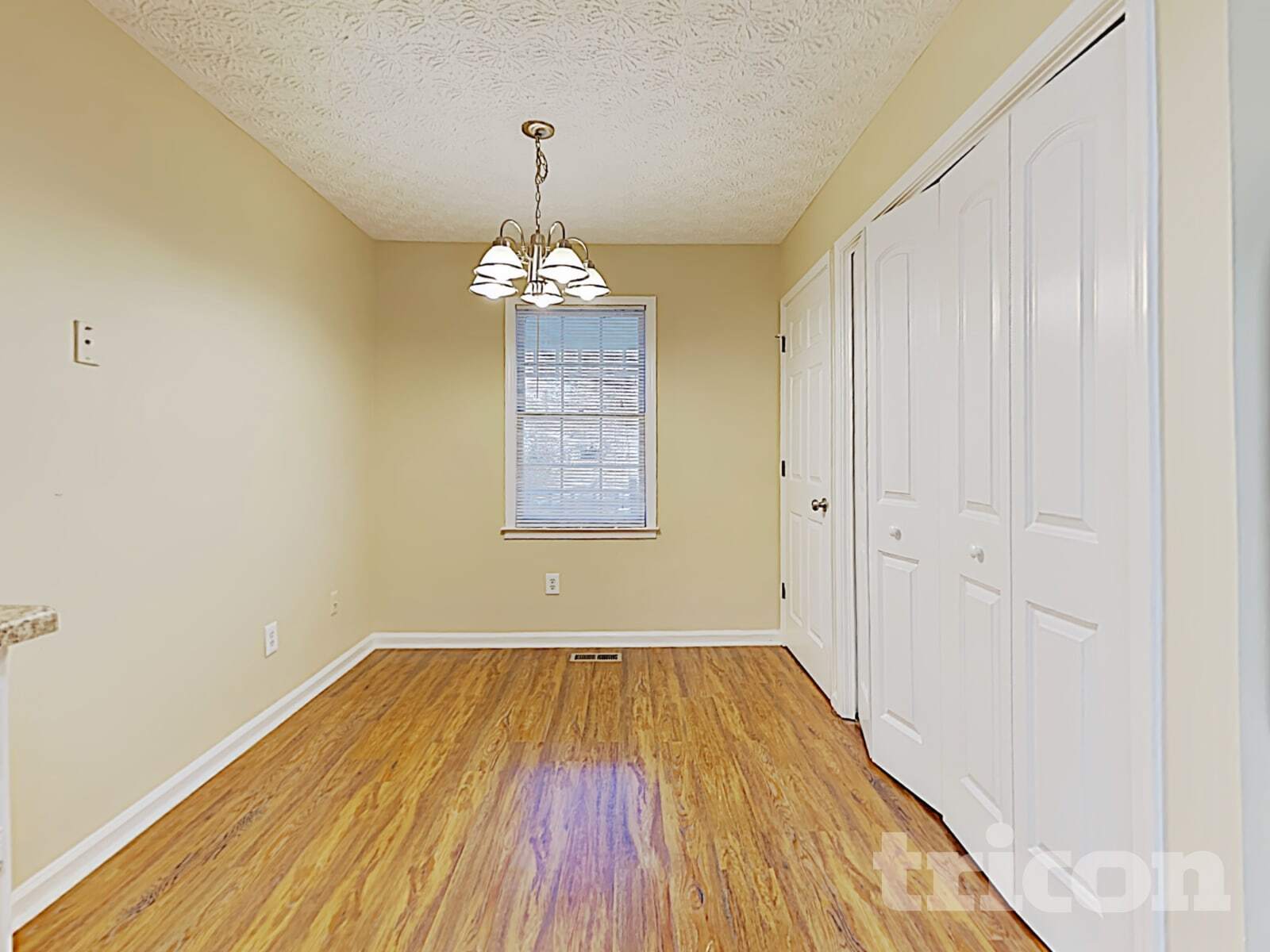 Building Photo - 297 N Briar Ridge