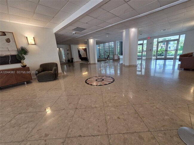 Building Photo - 2100 Sans Souci Blvd