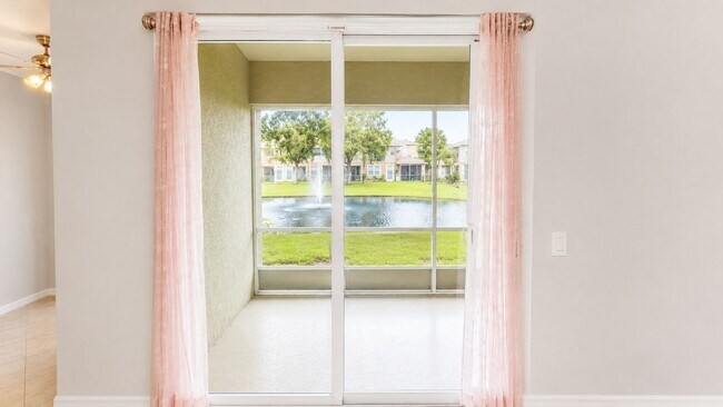 Building Photo - 7915 Moonstone Dr