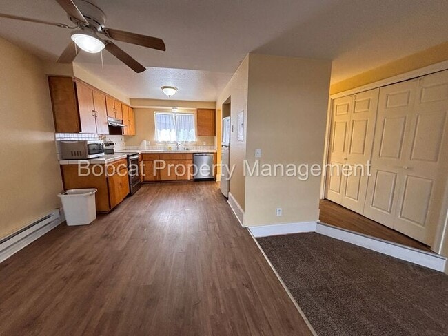 Building Photo - 1316 Green Dr