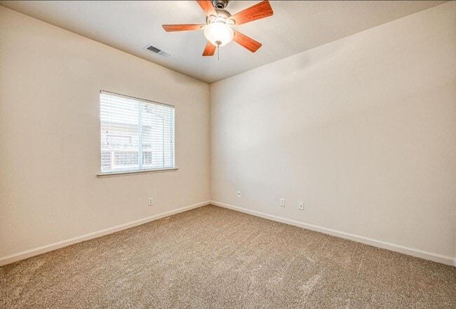 Building Photo - 1138 E Royal Dornoch Ave