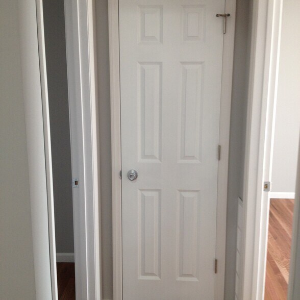 Building Photo - 2717 E 32nd St