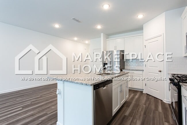 Building Photo - 357 White Tail Rd