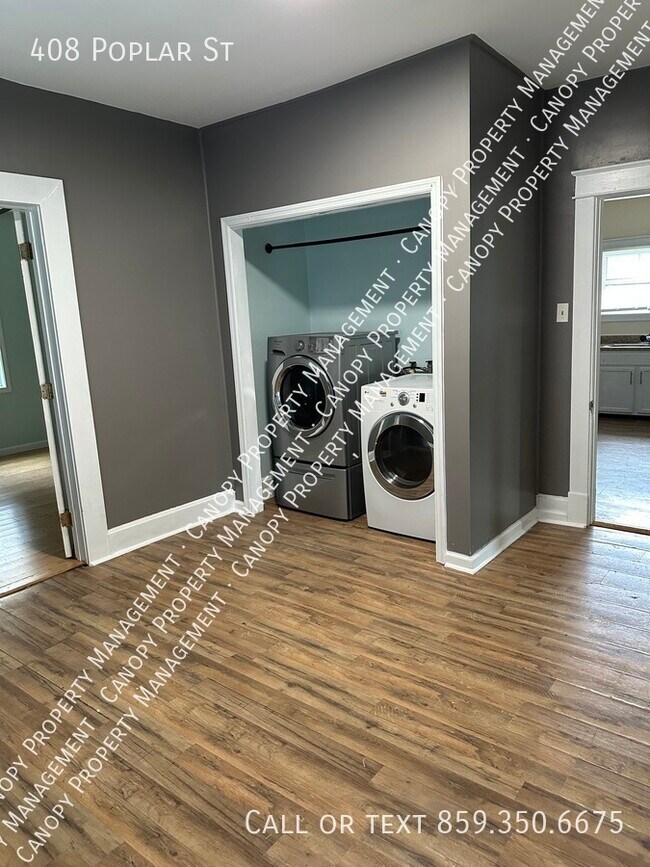 Building Photo - 408 Poplar St