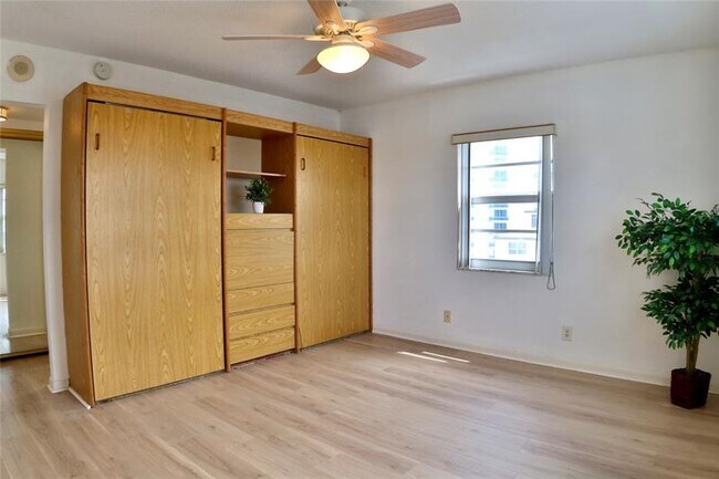 Building Photo - 1500 S Ocean Blvd