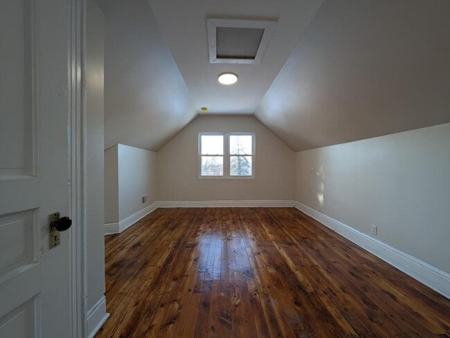 Building Photo - 7409 Idlewild St