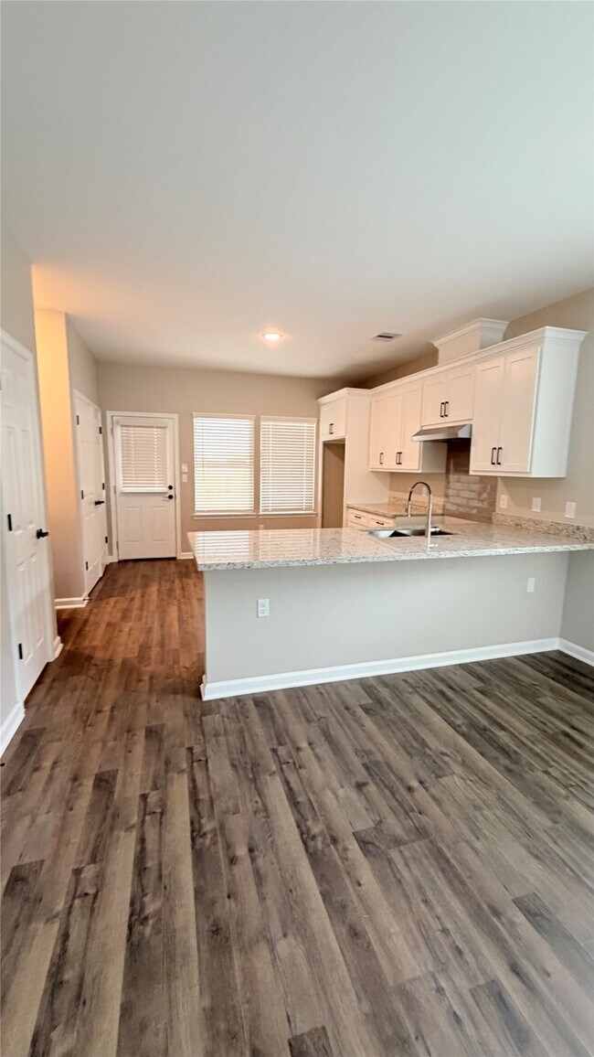 Building Photo - 7034 Smilax St