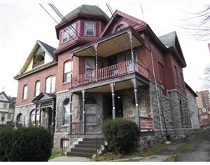Building Photo - 203 Green St