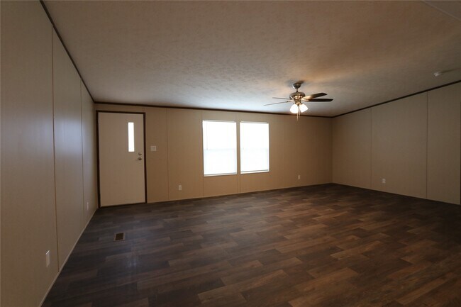 Building Photo - 16501 E Emerson Cir