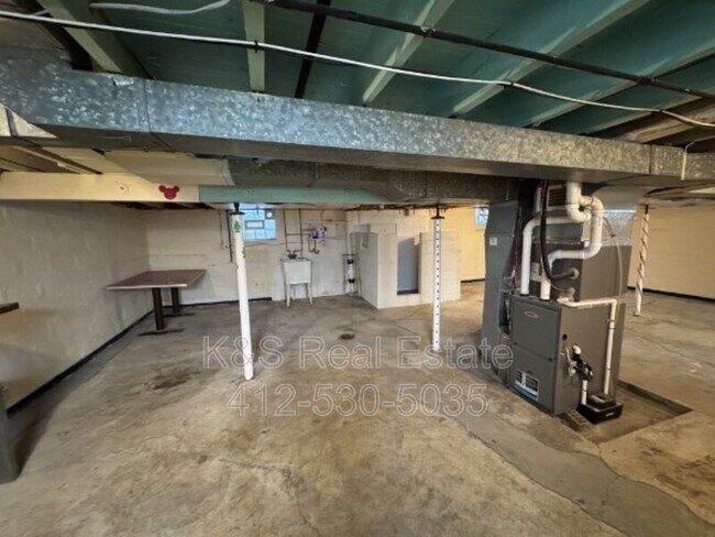 Building Photo - 538 Chicora St