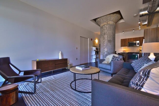 Building Photo - 1.0 bedroom in Somerville Massachusetts 02143