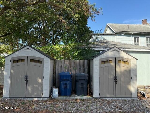 Building Photo - 92 Ontario St