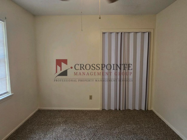 Building Photo - Coming Soon! Cozy 3 Bedroom Unit!