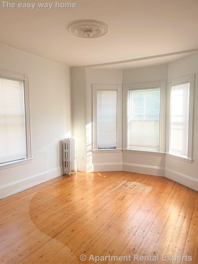 Building Photo - 32 Healey St