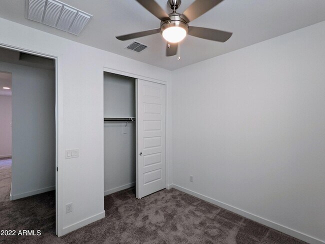 Building Photo - 16846 W Las Palmaritas Dr