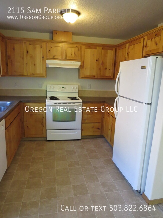 Building Photo - 2115 Sam Parrett Dr
