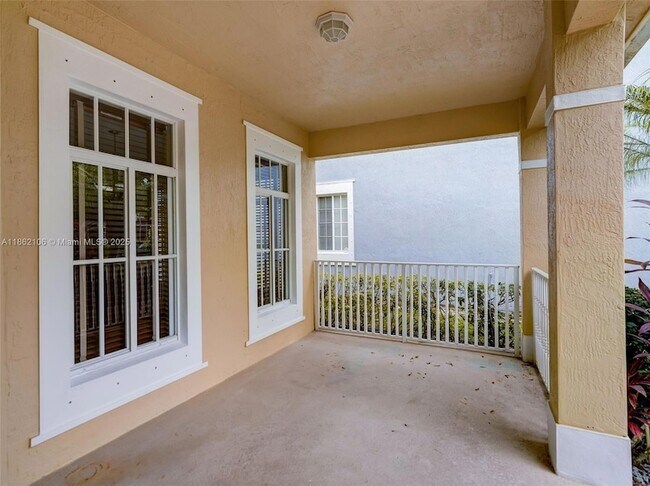 Building Photo - 14028 SW 274th Terrace