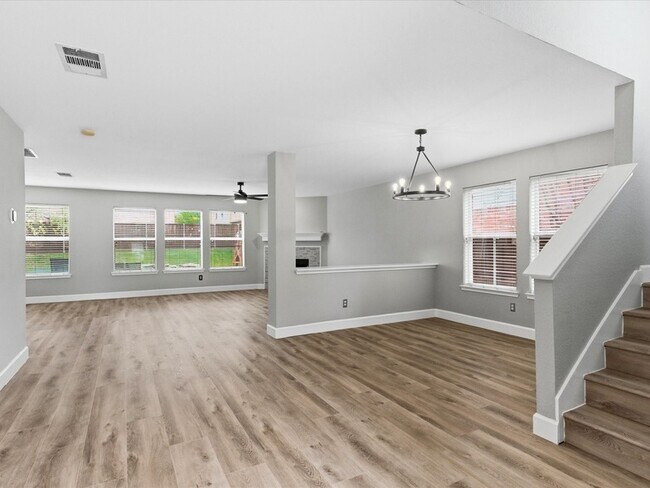 Building Photo - 1316 Hunter Ln