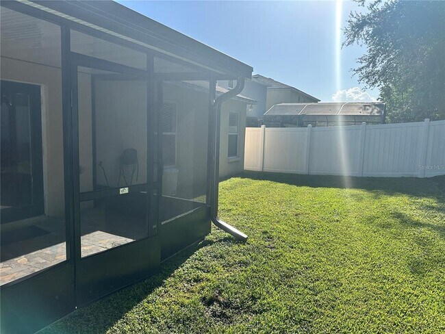 Building Photo - 153 Walnut Crest Run