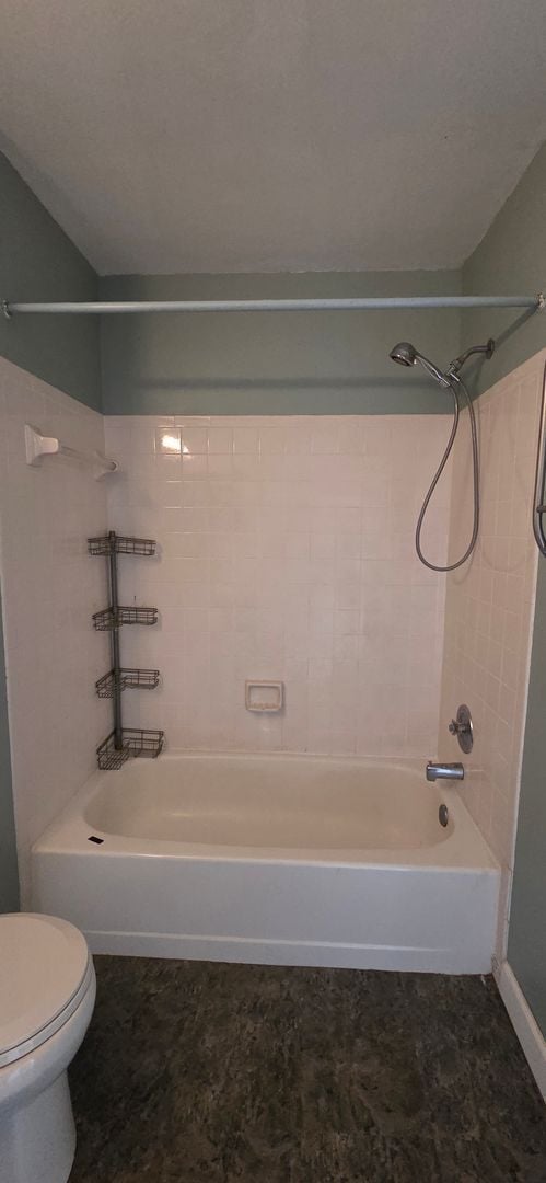 Building Photo - 3 Level Townhome Located in Silver Spring