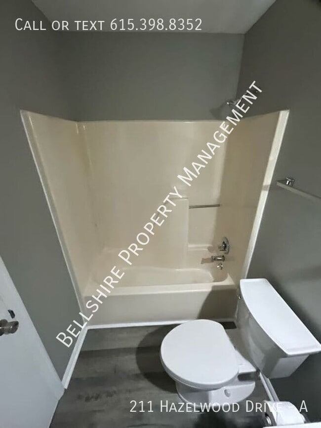 Building Photo - 211 Hazelwood Dr