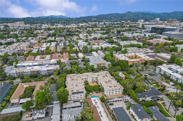 Building Photo - 420 S Madison Ave