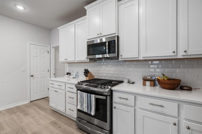 Building Photo - 5310 Mulberry Grove Ln