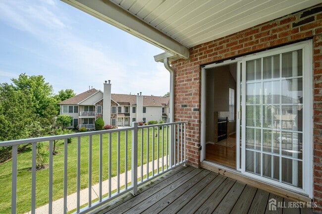 Building Photo - 180 Lackland Ave