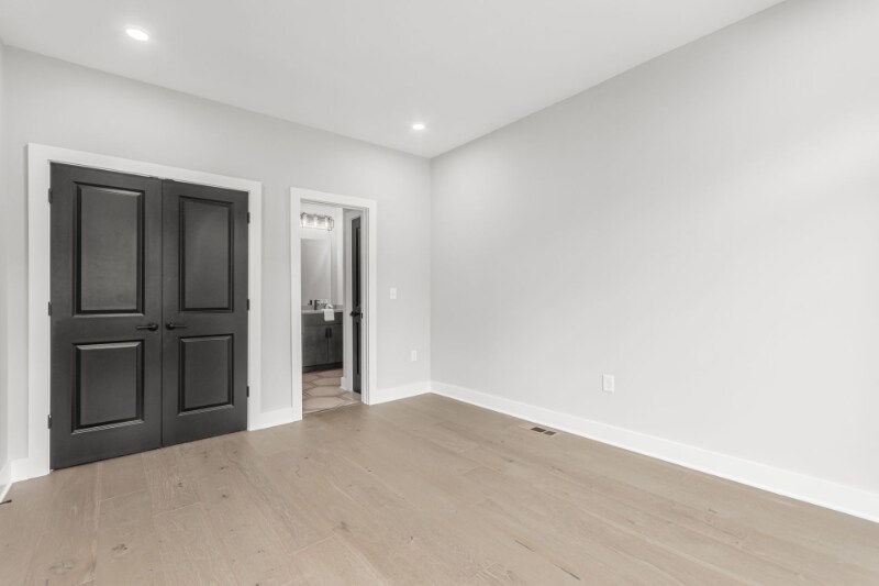 Building Photo - 1247 Perry St