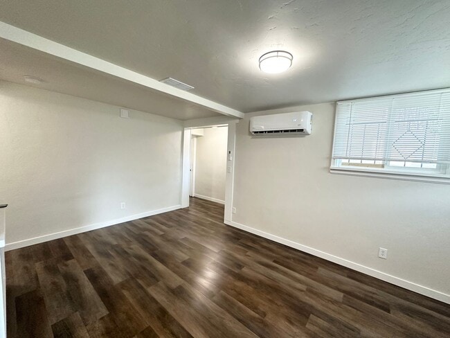 Building Photo - Rent with confidence! Across the street from College of Idaho!