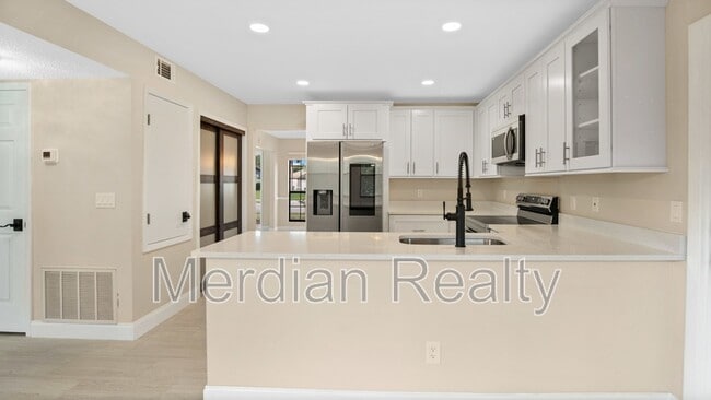 Primary Photo - 7972 Snowberry Cir