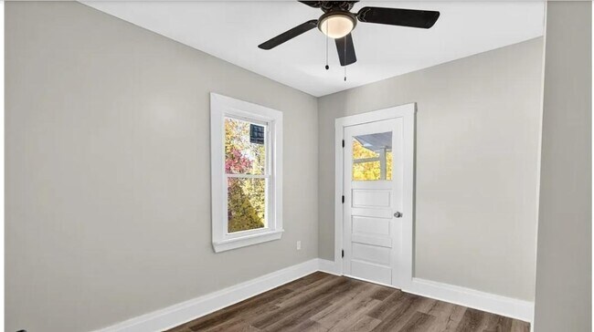 Building Photo - 11209 Continental Ave