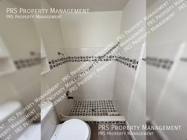 Building Photo - 711 N Oracle-