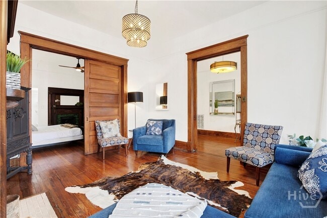 Building Photo - 118 W Waldburg St