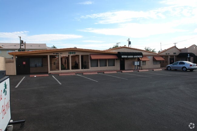 Building Photo - 1809-1813 E Charleston Blvd