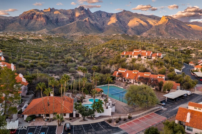 Building Photo - 6441 N Tierra De Las Catalinas