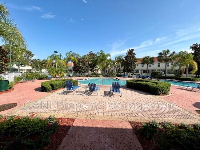 Building Photo - 1134 S Beach Cir