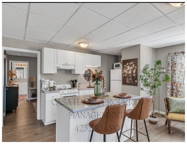 Building Photo - Modern 1 Bed 1 Bath - Pet Friendly!