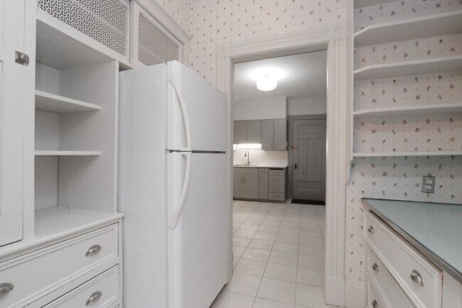 Building Photo - 61 Washington Rd