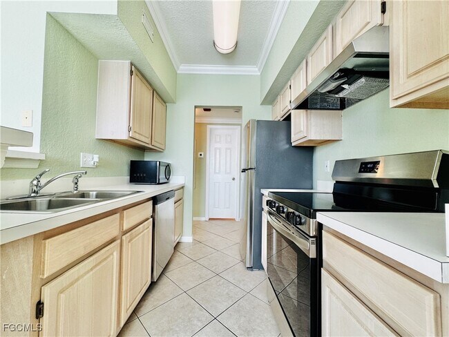 Building Photo - 23660 Walden Center Dr