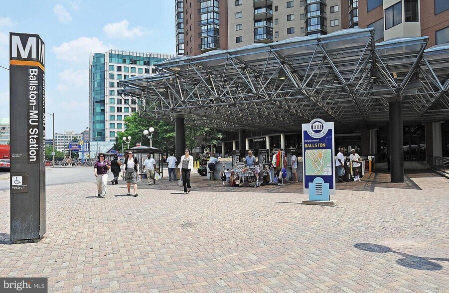 Ballston Metro - 1001 N Randolph St